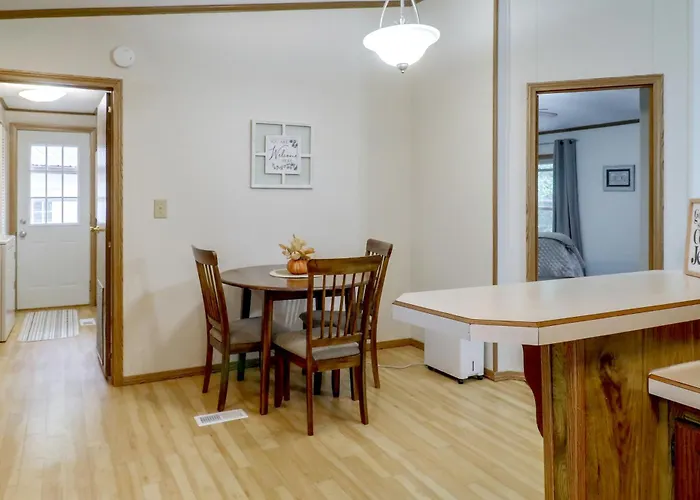Recently Remodeled! W/ Fire Pit Ferienhaus